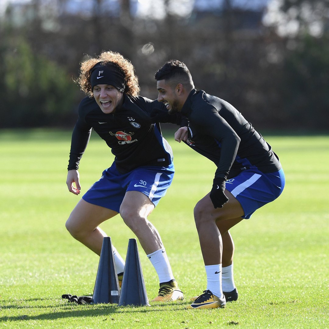 Жиру и Эмерсон приступили к тренировкам (Фото)