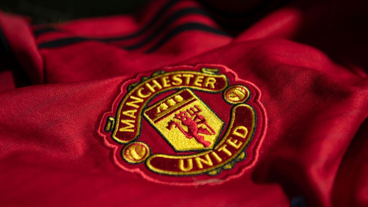 Manchester Yunajted Hochet Perehvatit 100 Millionnuyu Cel Chelsi