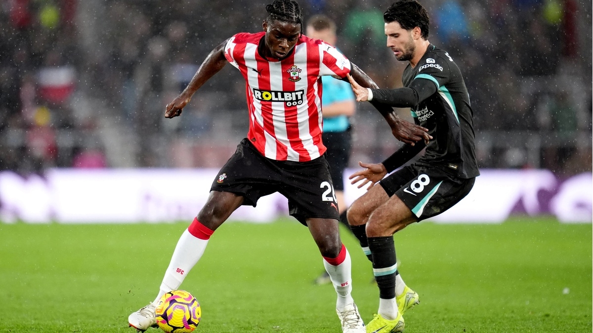 Этот опорный полузащитник вернется в «Челси» в январе