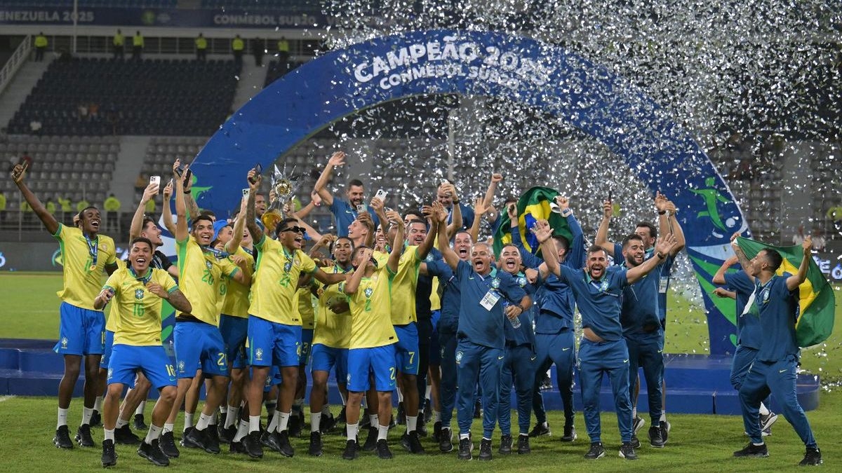 «Челси» отправляет чемпиона Южной Америки обратно в Бразилию к Неймару