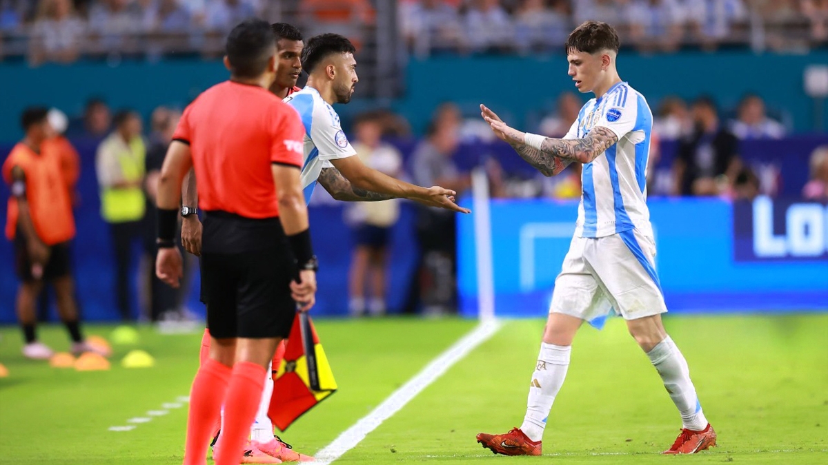 «Бавария» опережает «Челси» в гонке за £60-миллионного нападающего