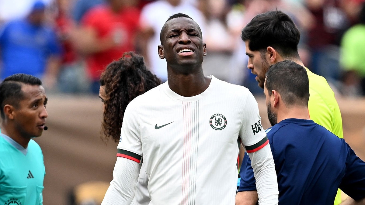 «Манчестер Юнайтед» начал переговоры со £100-миллионным форвардом «Челси»