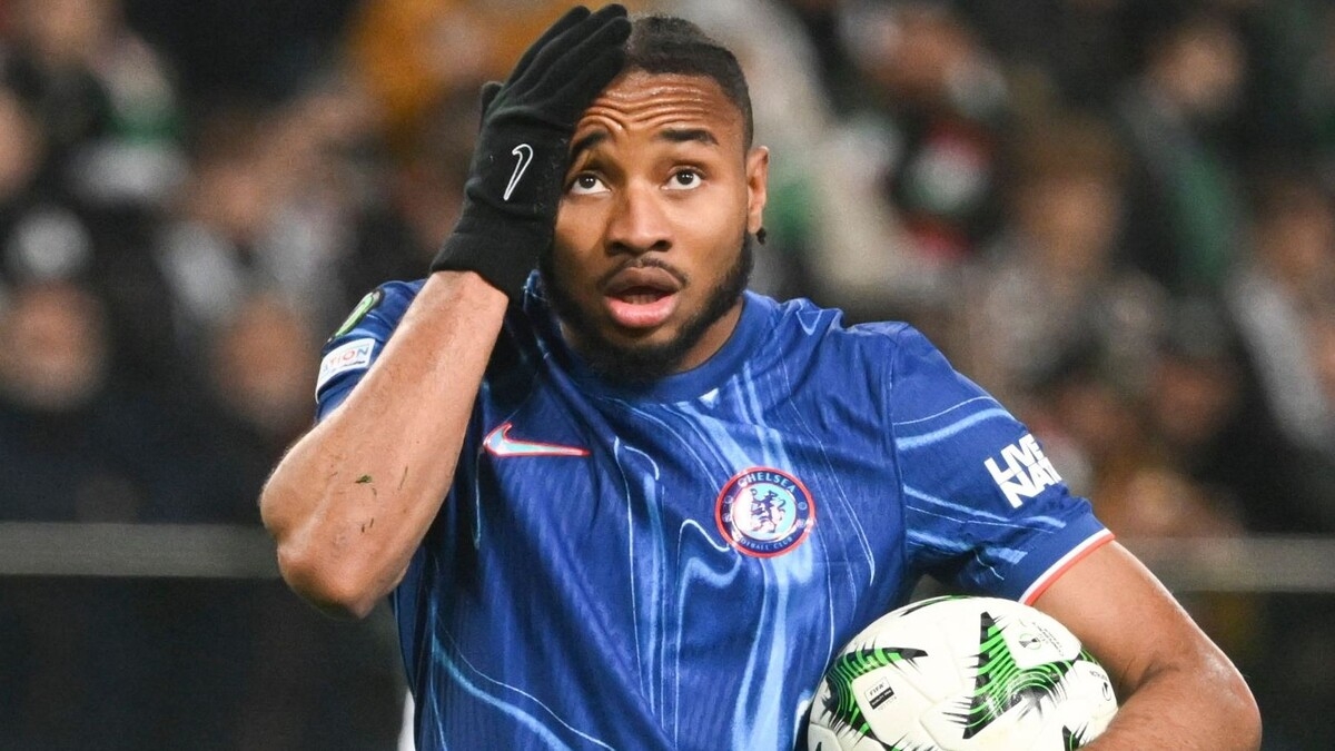 Кристофер Нкунку одобряет переход в новый клуб, но «Челси» выдвинул два требования