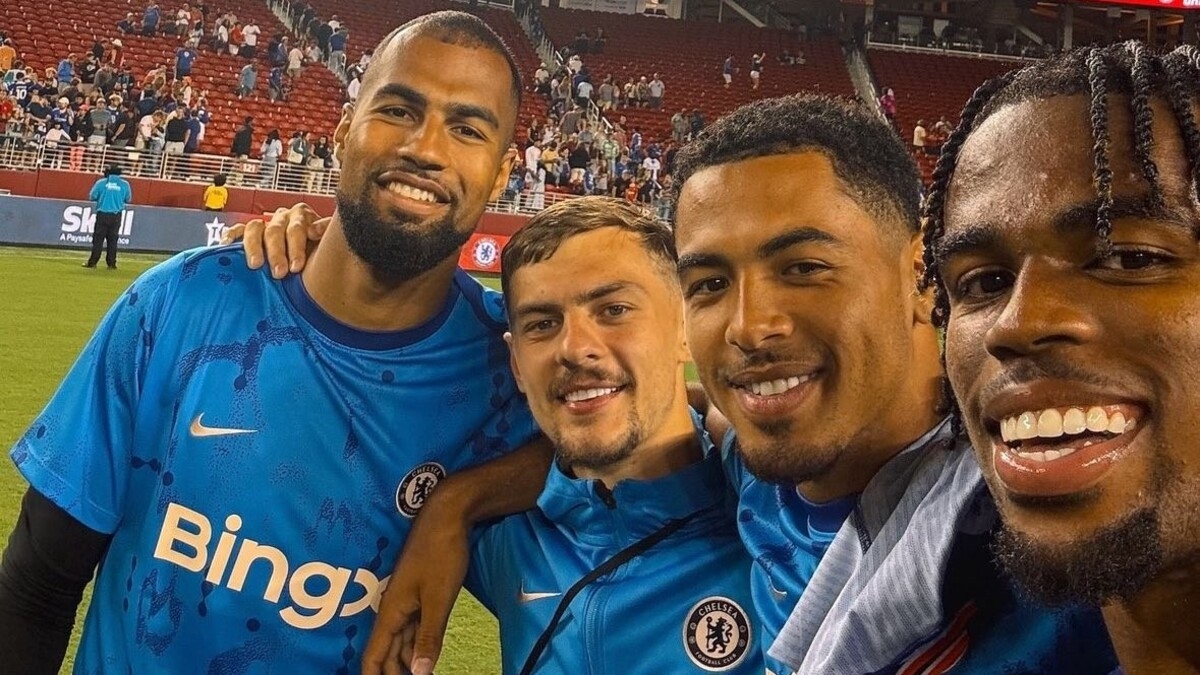 Соперник «Челси» по Премьер-лиге подал официальную заявку на игрока «синих» – трансфер приближается Соперник «Челси» по Премьер-лиге подал официальную заявку на игрока «синих» – трансфер приближается