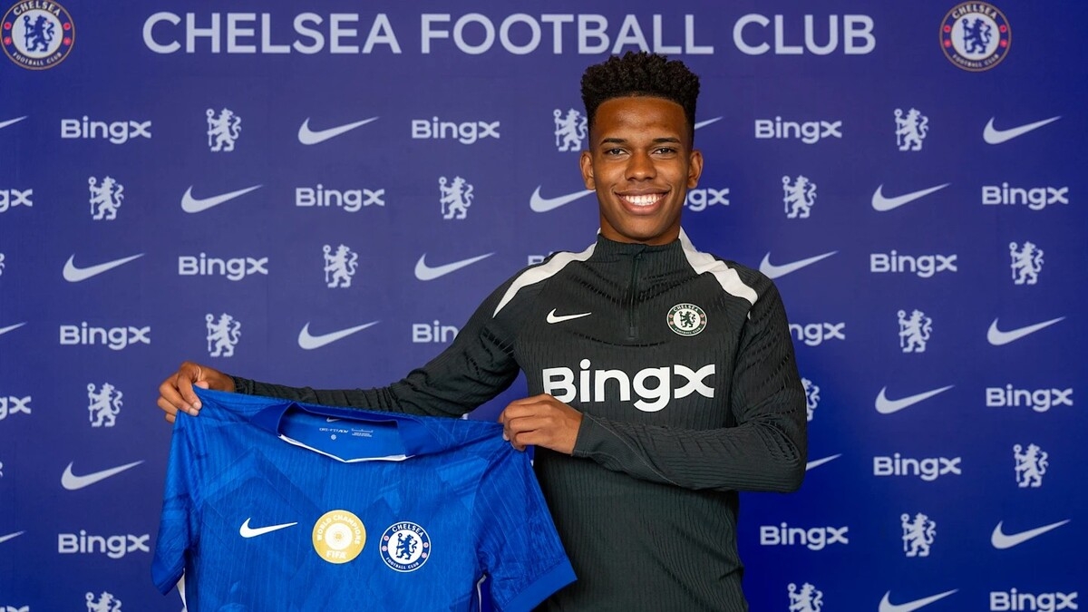 Эстевао Виллиан прибыл в «Челси»: раскрыты сумма трансфера, срок контракта и номер на футболке