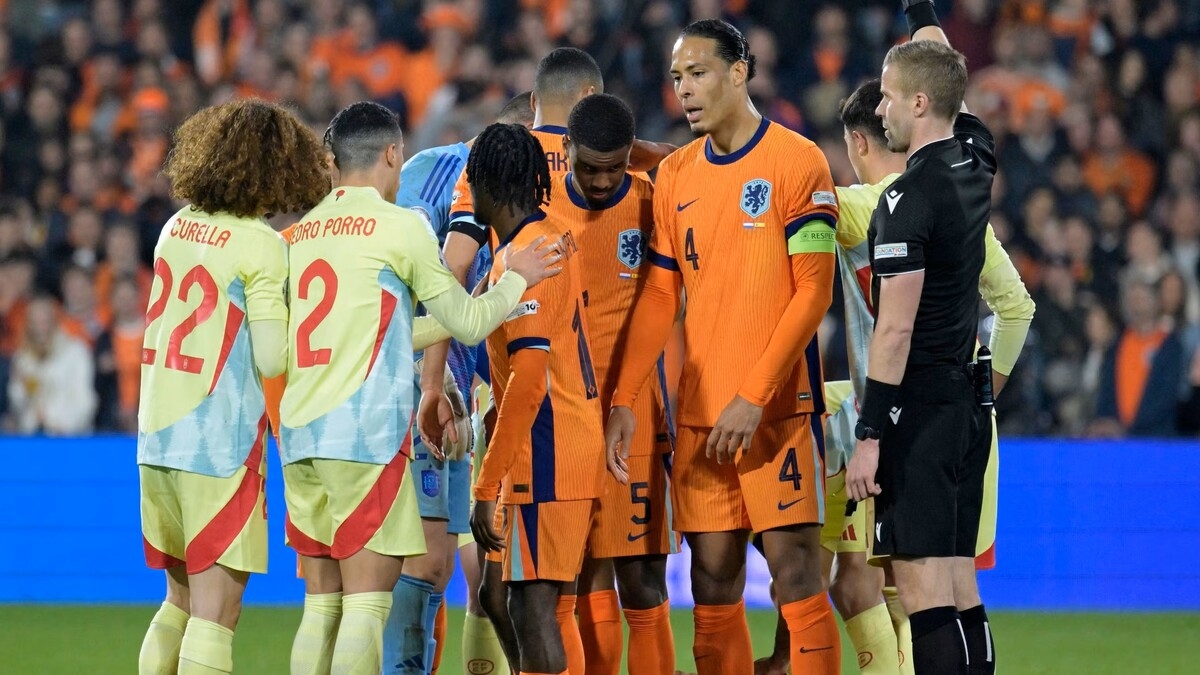 Фабрицио Романо подтвердил: игрок сборной Нидерландов подписал семилетний контракт с «Челси»