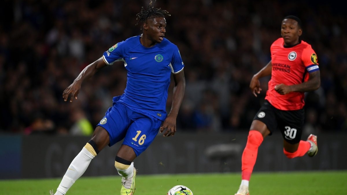 «Челси» продает сразу двух футболистов новичку АПЛ. За этим может последовать и третий трансфер ненужного игрока