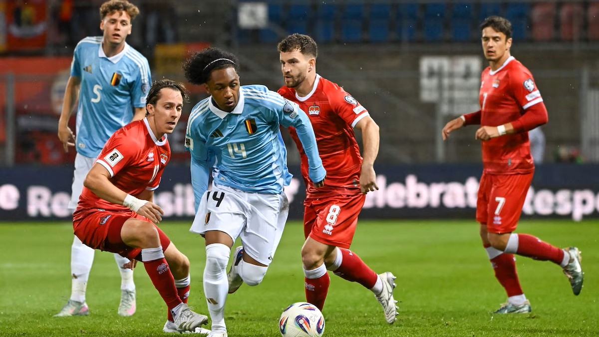 Вингер сборной Бельгии подтвердил интерес к нему со стороны «Челси» и «Ливерпуля»