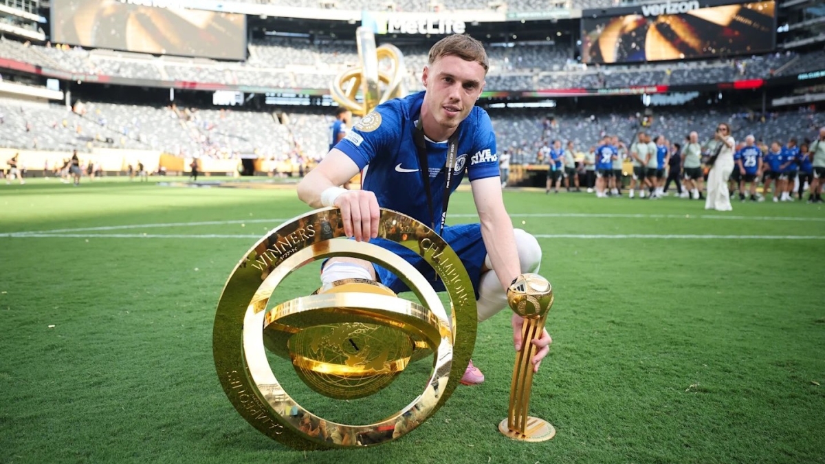 Коул Палмер обеспечил себе впечатляющее место в рейтинге претендентов на «Золотой мяч»-2025