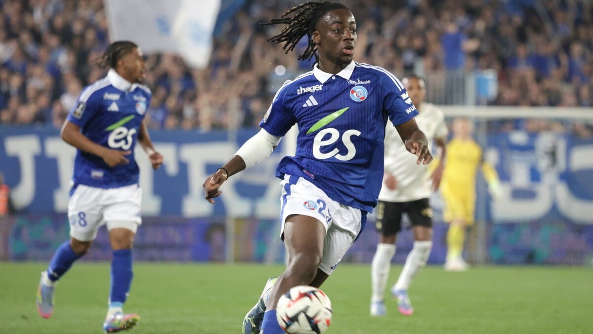 Раскрыт план «Челси» по 22-летнему французскому защитнику, которого клуб хочет видеть в составе в 2026 году