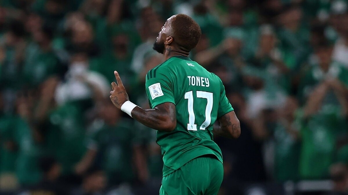 Айвен Тоуни принял решение о своем будущем на фоне интереса к нему со стороны «Челси» и «Тоттенхэма» Айвен Тоуни принял решение о своем будущем на фоне интереса к нему со стороны «Челси» и «Тоттенхэма»