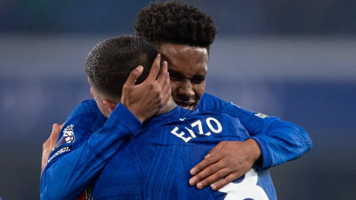 Энцо Мареска знает, кто из игроков «Челси» будет бороться за «Золотой мяч» Энцо Мареска знает, кто из игроков «Челси» будет бороться за «Золотой мяч»