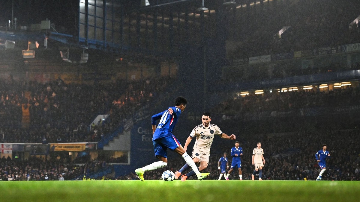 «Челси» уничтожил «Аякс» за счет голов трех подростков – впервые в истории Лиги чемпионов «Челси» уничтожил «Аякс» за счет голов трех подростков – впервые в истории Лиги чемпионов