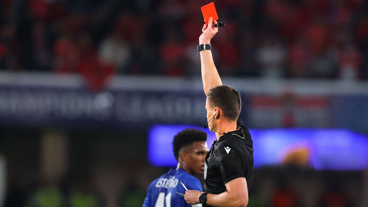 Рекорд, что будет сниться в кошмарах: у «Челси» три удаления в трех дурацких эпизодах – такого болельщики еще не видели