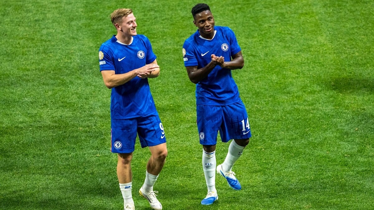 Опорный полузащитник «Челси» выбыл из-за травмы до января 2026 года