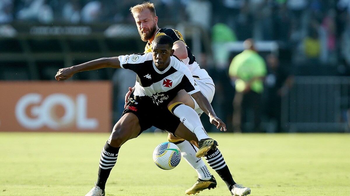 «Челси» и «Тоттенхэм» ведут борьбу за подписание €40-миллионного южноамериканского нападающего