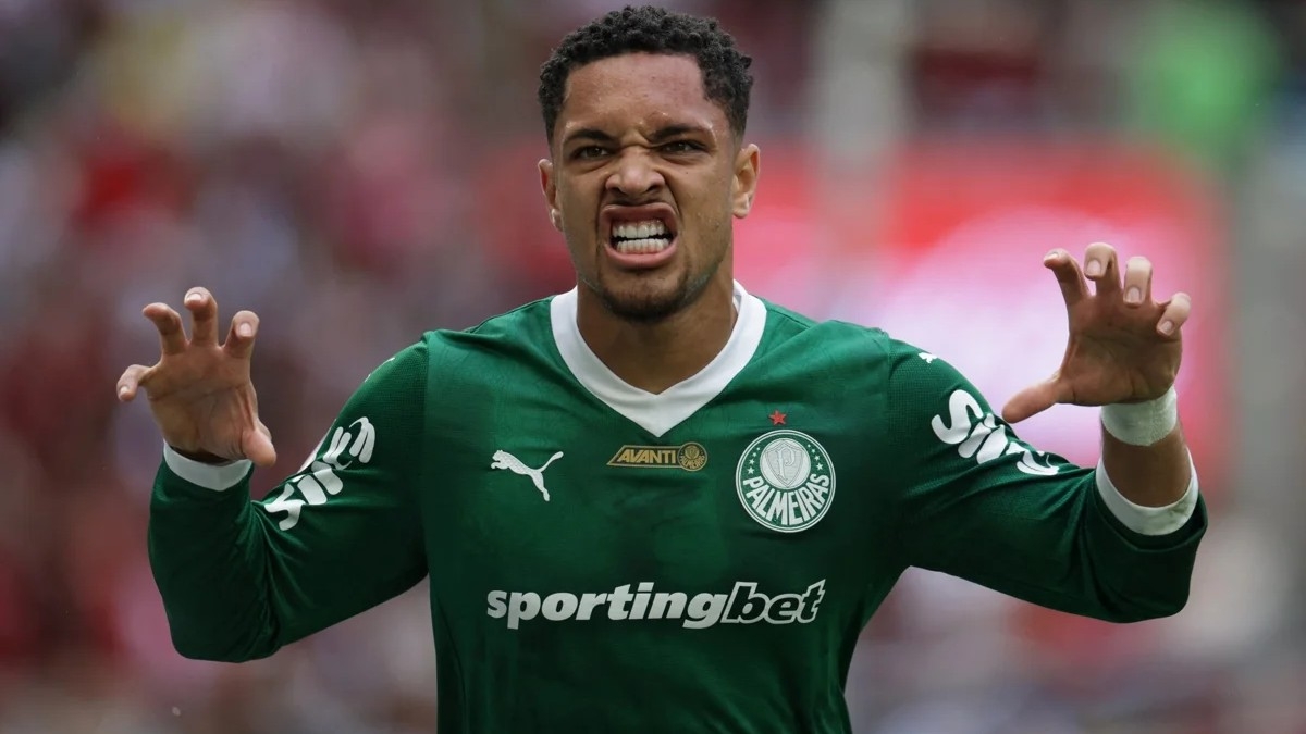 Журналист рассказал, что думает «Челси» о покупке нападающего Витора Роке