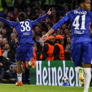 «Ему нужно изменить свое отношение к тренировкам» – Энцо Мареска отчислил игрока «Челси» из состава