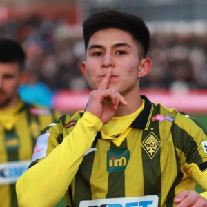 Звёздный новичок «Челси» присоединится к первой команде летом – председатель клуба о новом приобретении «синих»