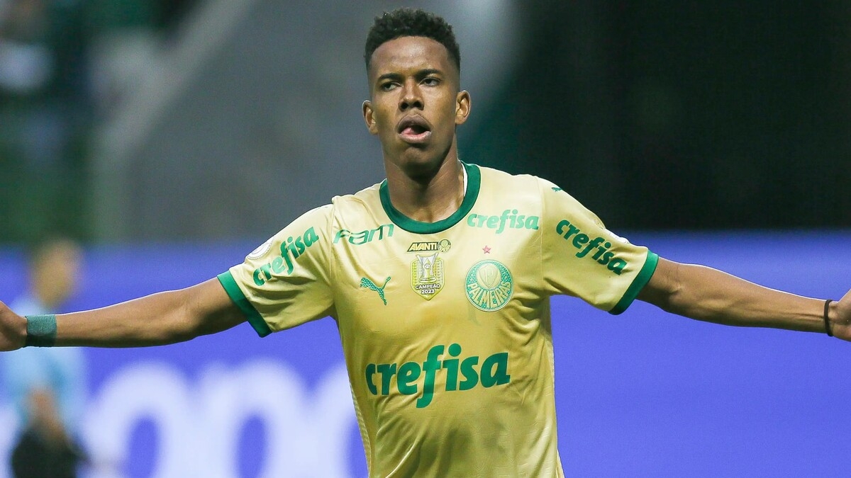 Эстевао Виллиан спровоцировал внутренние дебаты в мадридском «Реале» после своих звёздных выступлений в «Челси»