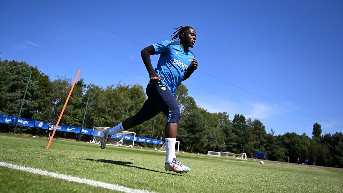 Фабрицио Романо рассказал, что он слышал другую информацию по поводу «Манчестер Юнайтед» и Ромео Лавии