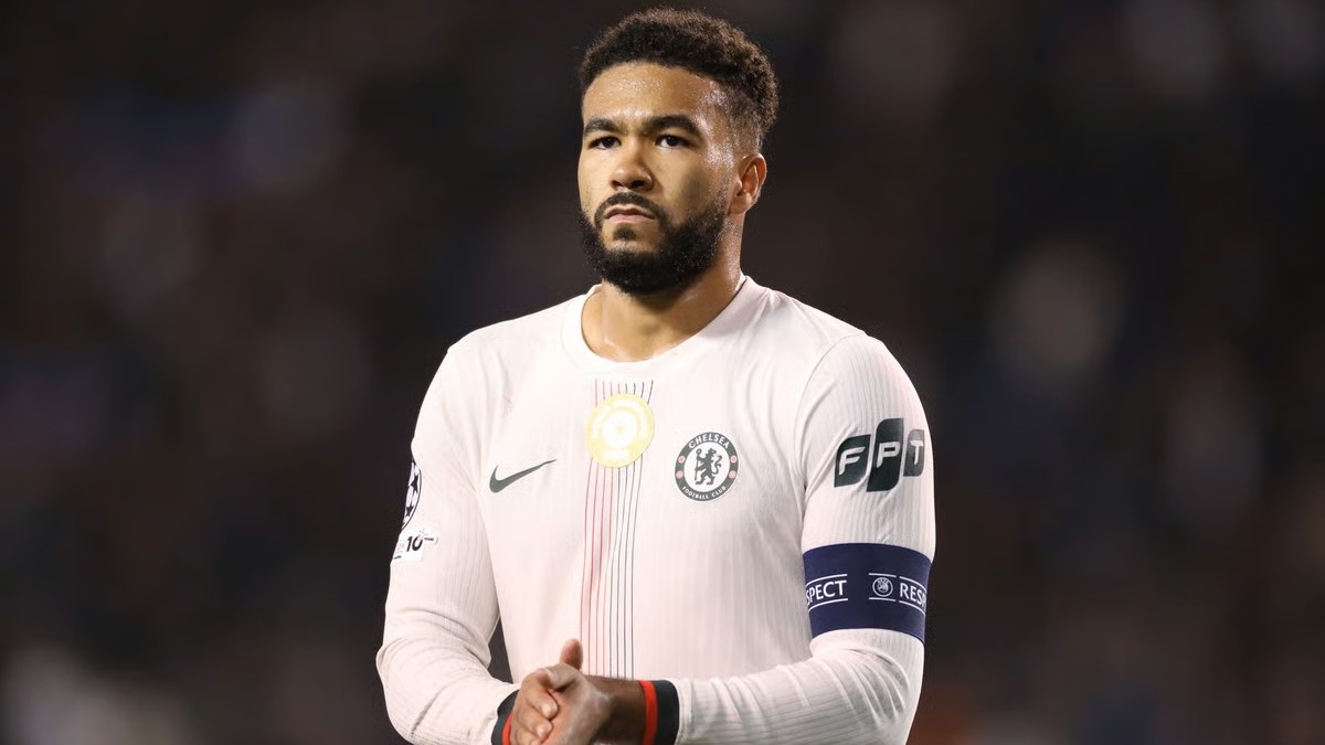 Рис Джеймс знает, кого следует обвинять в том, что «Челси» не смог набрать 3 очка в матче Лиги чемпионов с «Карабахом» Рис Джеймс знает, кого следует обвинять в том, что «Челси» не смог набрать 3 очка в матче Лиги чемпионов с «Карабахом»