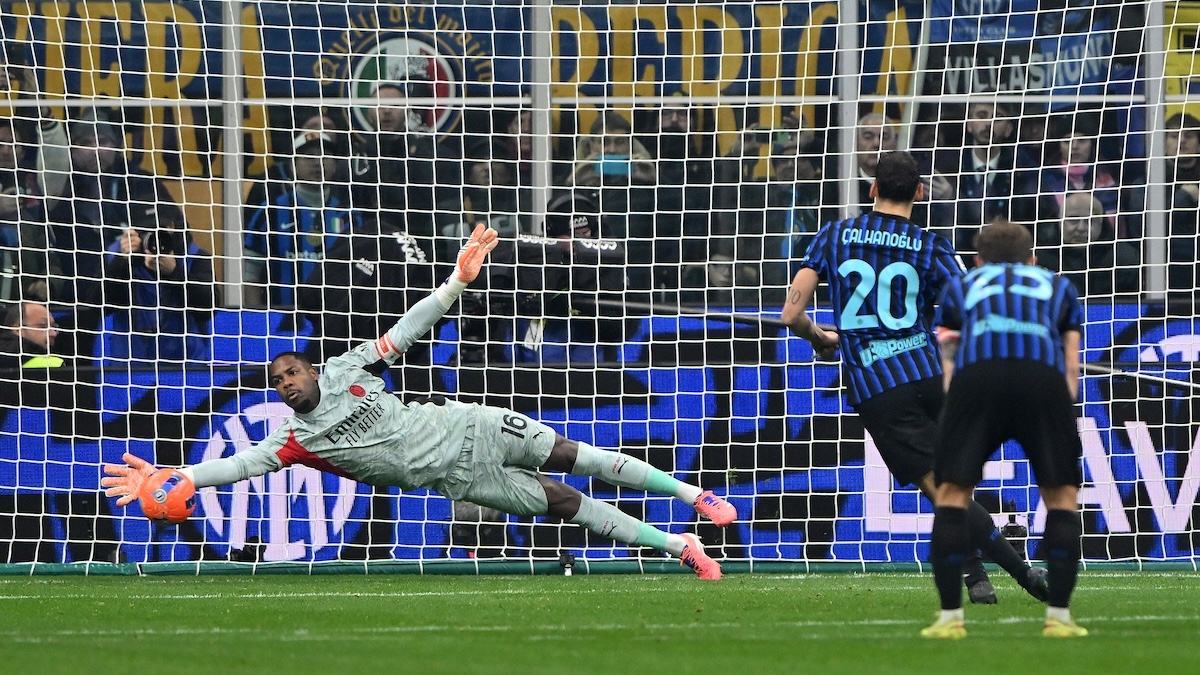 Майк Меньян на грани ухода из «Милана» на фоне слухов о переходе в «Челси» Майк Меньян на грани ухода из «Милана» на фоне слухов о переходе в «Челси»