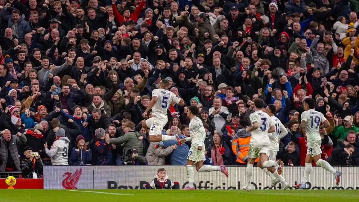 «Челси» и «Арсенал» вступают в борьбу за защитника Премьер-лиги с серьёзными намерениями