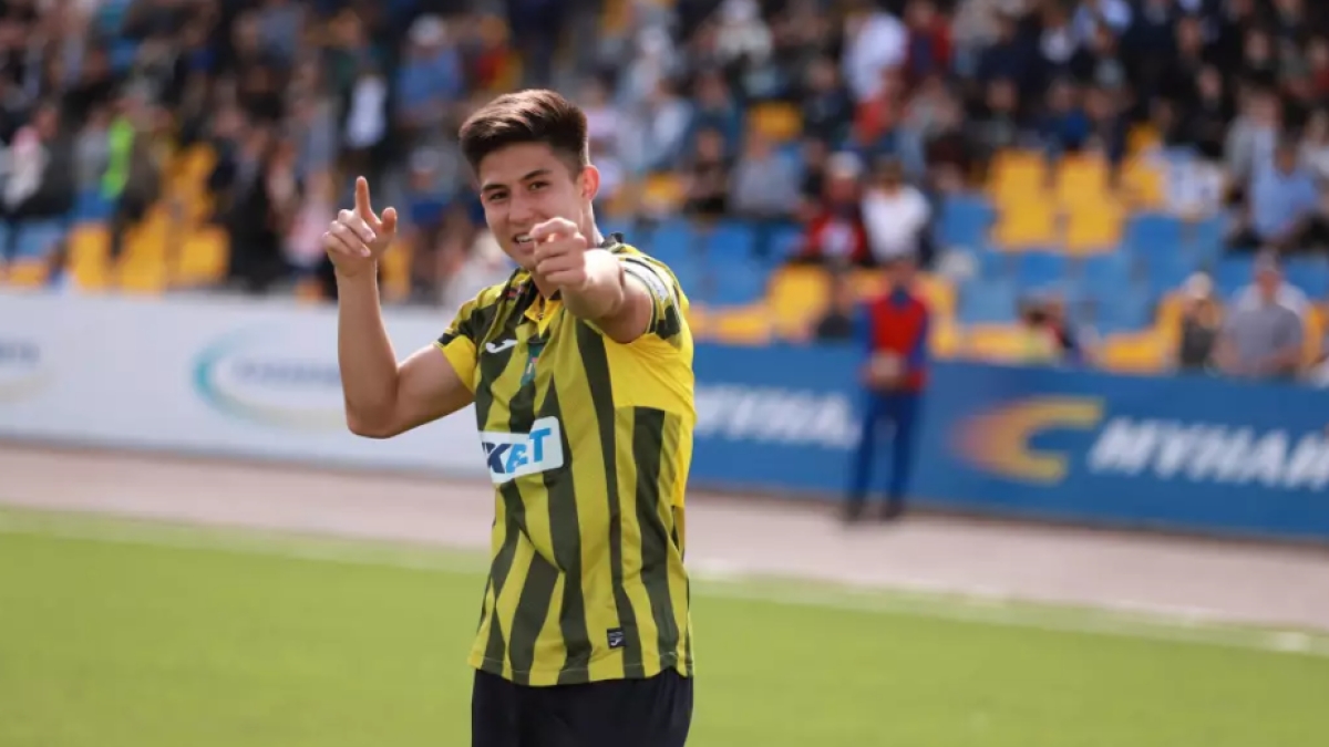 Вундеркинд «Челси» Дастан Сатпаев вошёл в историю Лиги чемпионов, несмотря на поражение клуба Вундеркинд «Челси» Дастан Сатпаев вошёл в историю Лиги чемпионов, несмотря на поражение клуба