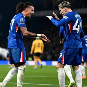 «Манчестер Юнайтед» отклонил предложение «Челси» по обмену Алехандро Гарначо на опорного полузащитника