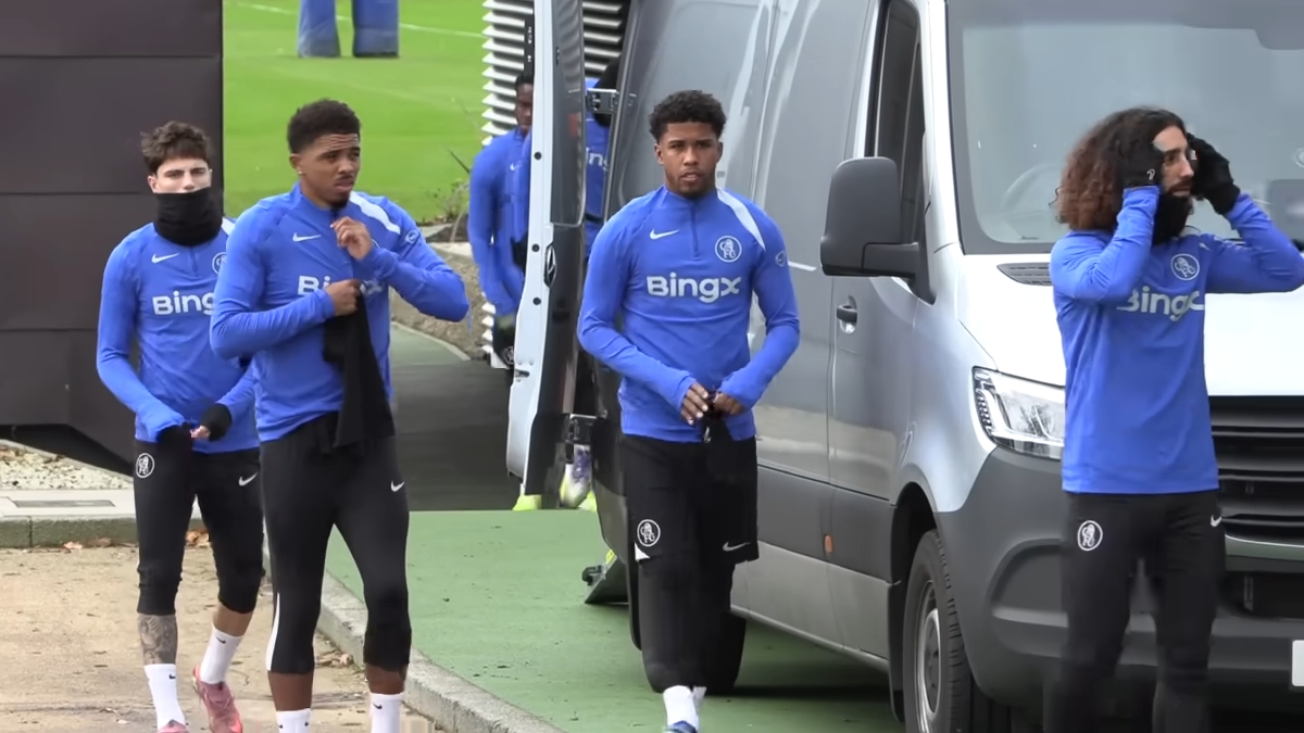 Палмер, Гарначо и Гюсто в стартовом составе – ориентировочный состав «Челси» на матч с «Эвертоном» Палмер, Гарначо и Гюсто в стартовом составе – ориентировочный состав «Челси» на матч с «Эвертоном»