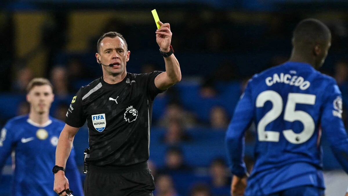 «Ты что, совсем тупой?» – болельщики «Челси» в гневе от действий Мойзеса Кайседо