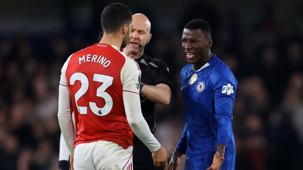 Известны матчи «Челси», которые Мойзес Кайседо пропустит из-за красной карточки Известны матчи «Челси», которые Мойзес Кайседо пропустит из-за красной карточки