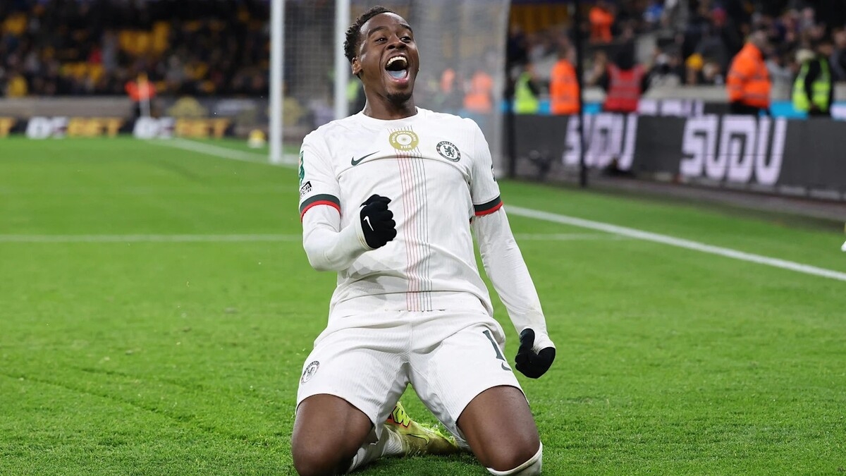 Приобретение £37-миллионного новичка «Челси» быстро стало казаться ещё большей тратой денег, чем покупка Джейми Гиттенса Приобретение £37-миллионного новичка «Челси» быстро стало казаться ещё большей тратой денег, чем покупка Джейми Гиттенса