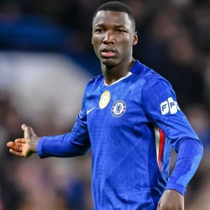 Энцо Мареска нашёл неожиданную замену Мойзесу Кайседо в «Челси» в лице центрального защитника