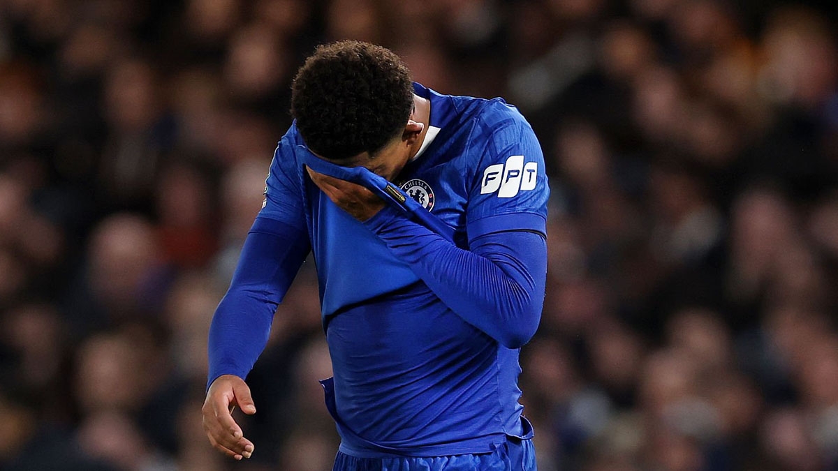 У «Челси» поплыла не только защита, но и вратарь: клоунада от Санчеса дарит победу «Арсеналу»