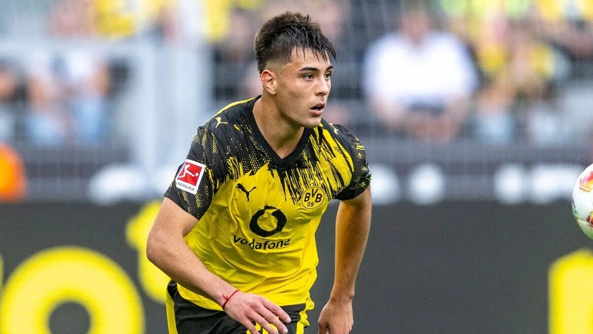 «Боруссия Д» в ярости от «Челси» из-за необычного решения по поводу внезапного возвращения защитника