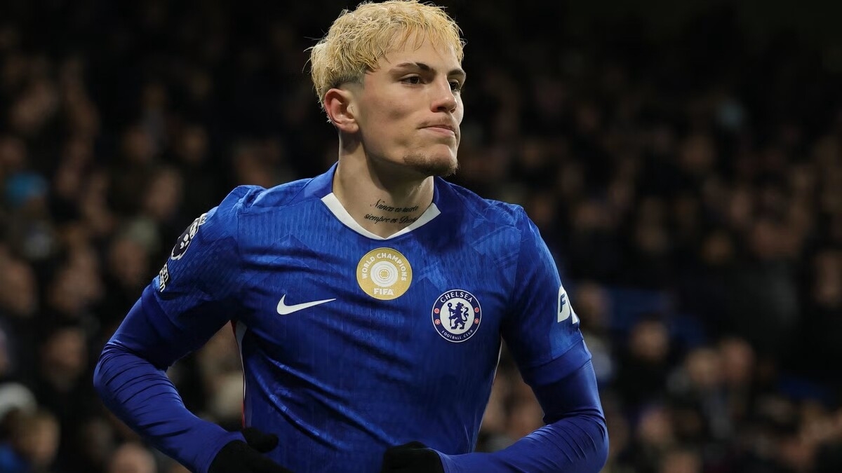 Стало известно, что постоянно кричал новый тренер «Челси» и что требовал от Алехандро Гарначо и Джейми Гиттенса