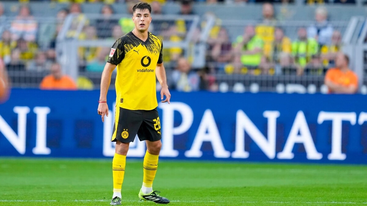 «Челси» совершает неожиданный зимний трансфер: клуб заполучил центрального защитника