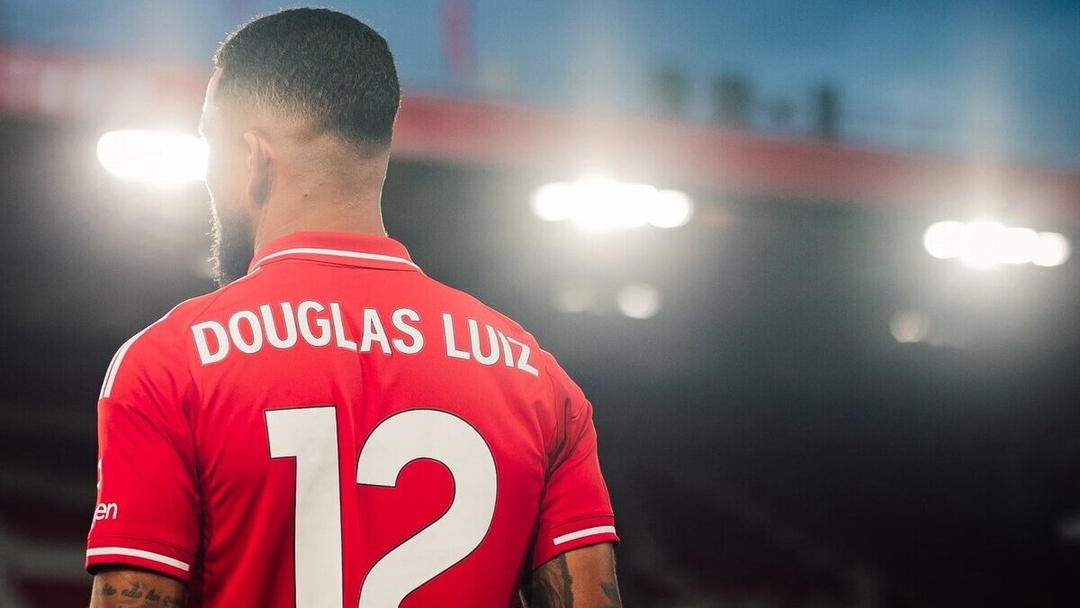 «Челси» рассматривает неожиданный вариант аренды бразильца с большим опытом игры в английской Премьер-лиге «Челси» рассматривает неожиданный вариант аренды бразильца с большим опытом игры в английской Премьер-лиге