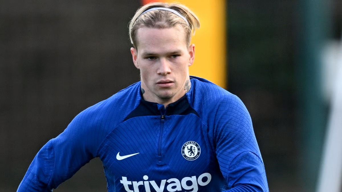 Дисквалификация Михаила Мудрика окончена: он возвращается в «Челси», и может перейти в «Страсбург»