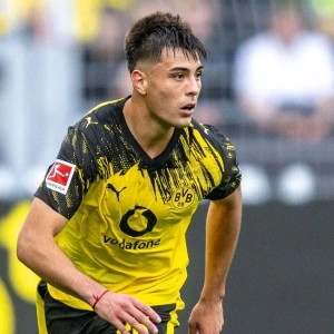 «Боруссия Д» в ярости от «Челси» из-за необычного решения по поводу внезапного возвращения защитника