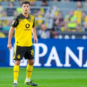 «Челси» совершает неожиданный зимний трансфер: клуб заполучил центрального защитника