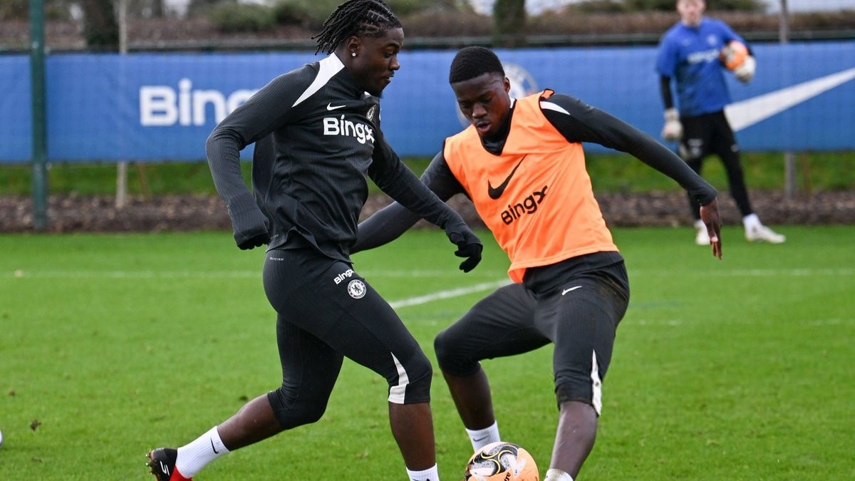 Невероятное возвращение: три футболиста замечены на тренировке «Челси»