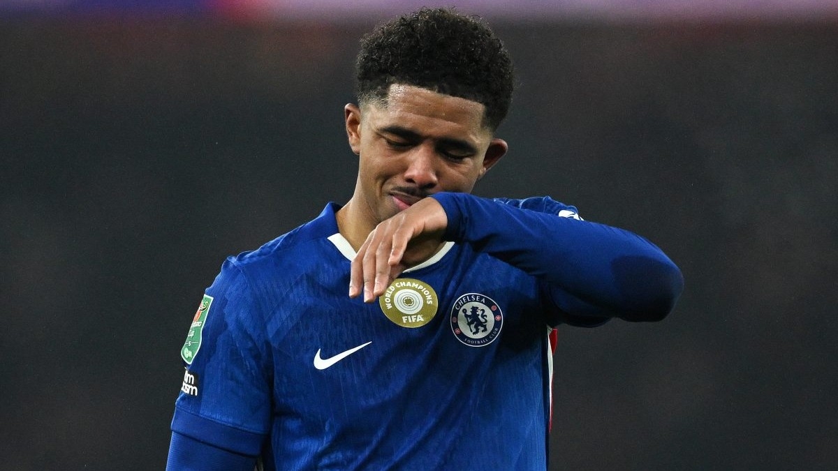 Футболисты «Челси» плачут и рыдают, потому что не выигрывают трофеи Футболисты «Челси» плачут и рыдают, потому что не выигрывают трофеи