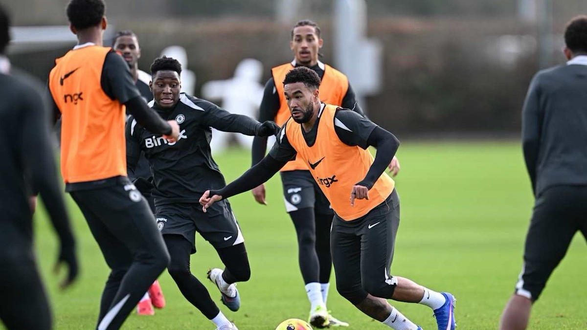 Опорник возвращается в «Челси» после тяжелой травмы: у него 0 матчей в АПЛ