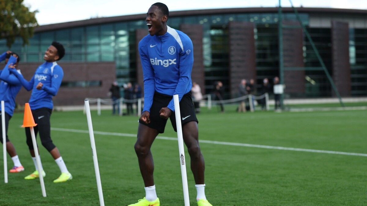 «Челси» планирует принять предложение «Астон Виллы» по трансферу Трево Чалобы при одном условии «Челси» планирует принять предложение «Астон Виллы» по трансферу Трево Чалобы при одном условии