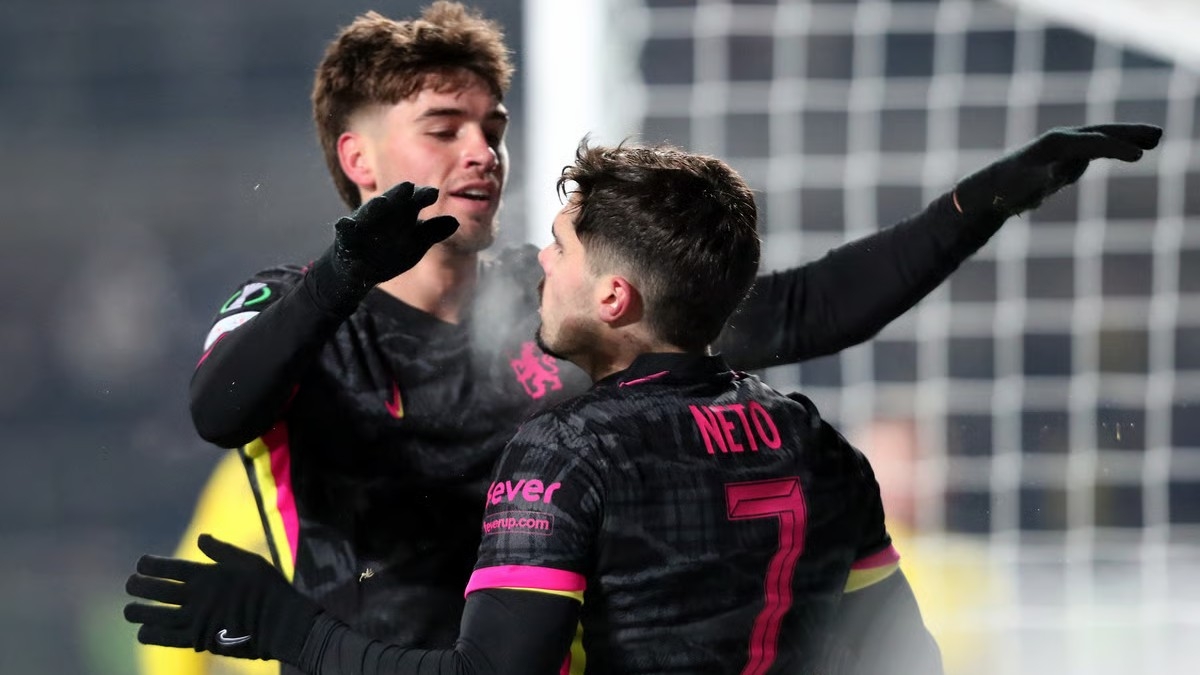 «Челси» заставил «Барселону» кардинально изменить отношение к контрактам игроков «Челси» заставил «Барселону» кардинально изменить отношение к контрактам игроков