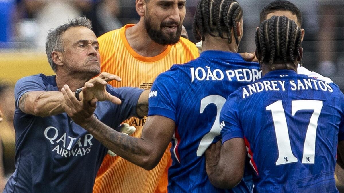 Тренер ПСЖ мечтает встретиться с «Челси» в Лиге чемпионов, так как боится «Барселону» Тренер ПСЖ мечтает встретиться с «Челси» в Лиге чемпионов, так как боится «Барселону»