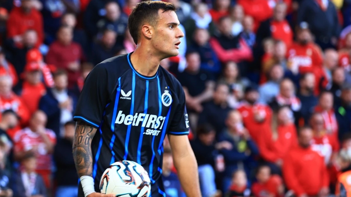 Внимание, на прицеле у «Челси» новый Деклан Райс, который может стать футбольной звездой Внимание, на прицеле у «Челси» новый Деклан Райс, который может стать футбольной звездой